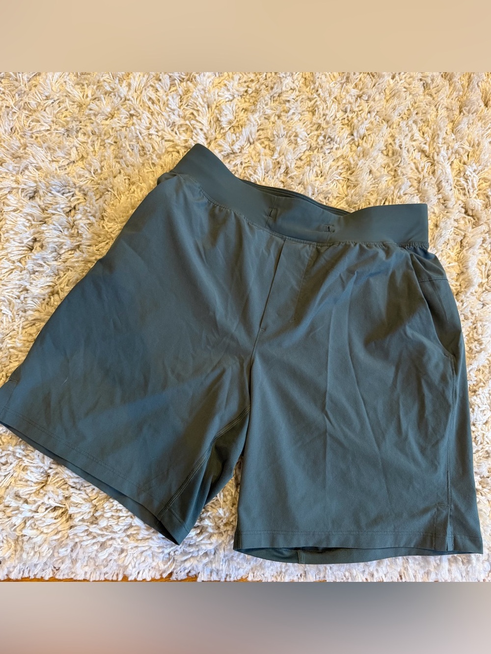 lululemon athletica Lululemon T.H.E. Short, Linerless 7” Small